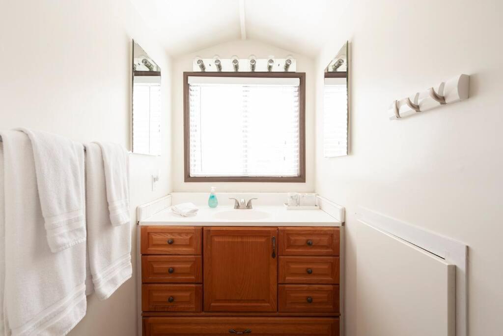 30 Pct Off!! Limited Time! Malibu Serene Cottage With King Bed, Near Beach & Hiking Trails & Central Malibu Zewnętrze zdjęcie